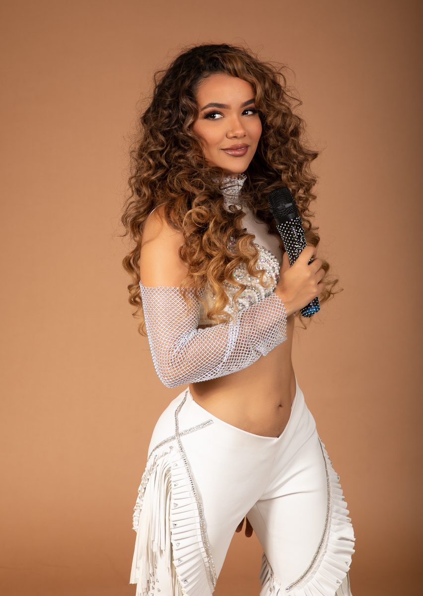 Alondra de perfil